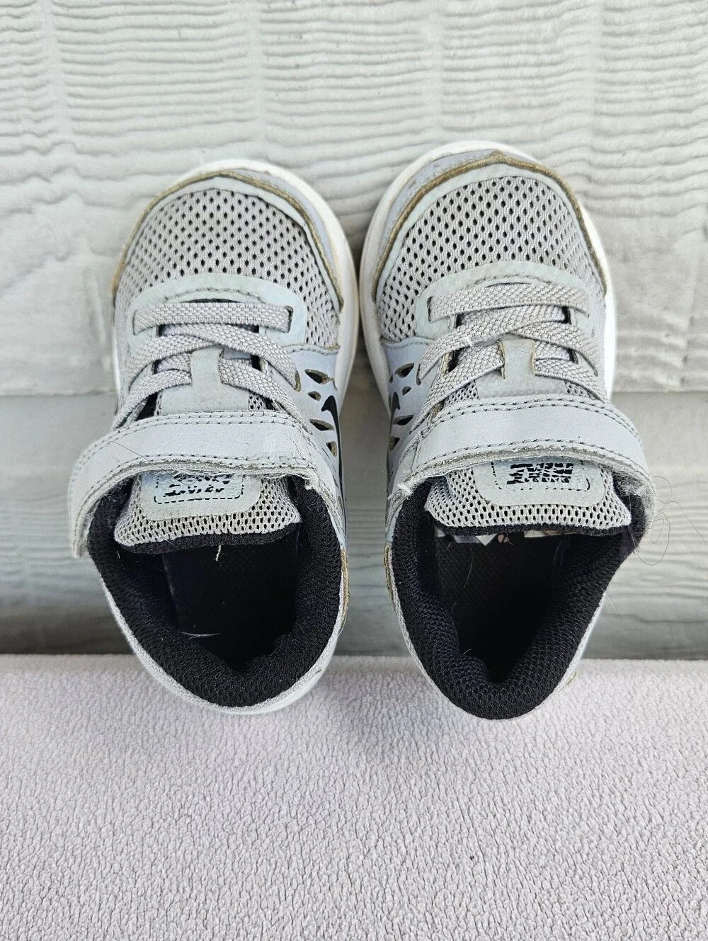 Nike Flex 2016 RN Athletic Sneaker Toddler SZ 7C Grey Hook & Loop 834280-002
